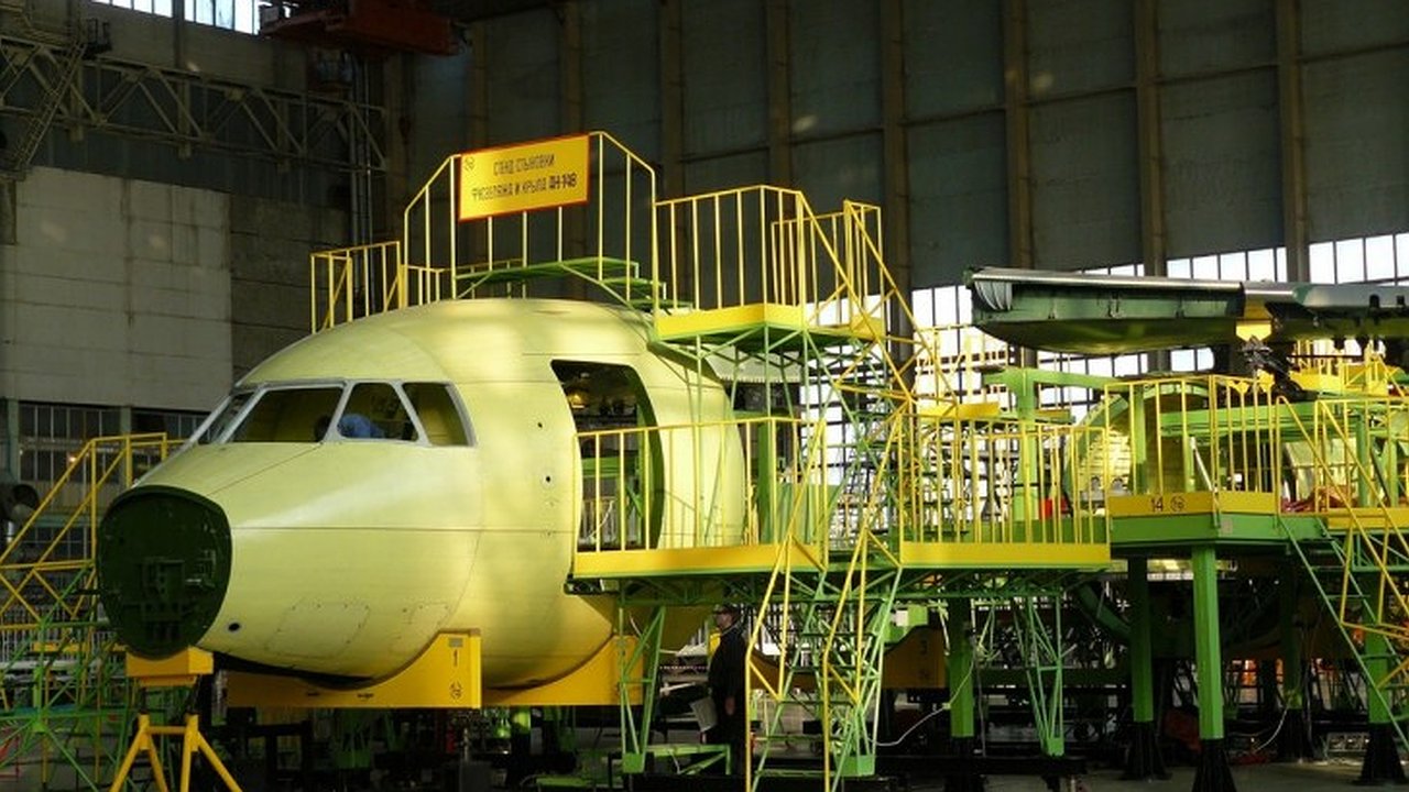 Главная картинка новости: Воронежский авиазавод снизил убытки за счет резкого падения продаж самолетов