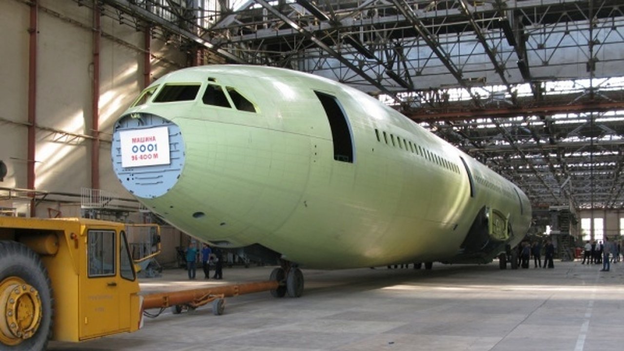 Главная картинка новости: В Воронеже торги на поставку станков под Ил-96-400М снова провалились