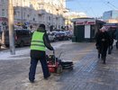 Вадим Кстенин отметил работу коммунальщиков в первые снежные выходные на «троечку»