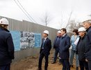 Владимир Нетесов провел рабочую встречу на строительной площадке воронежской мегашколы