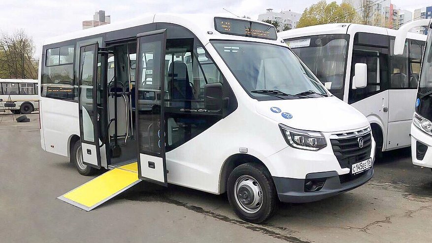 Главная картинка новости: Автопарк воронежского перевозчика пополнили два новых микроавтобуса