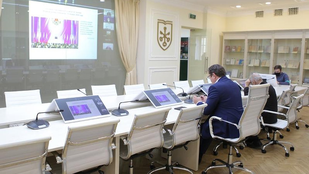 Главная картинка новости: Воронежский госуниверситет останется на дистанте до 6 февраля 