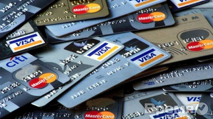 Главная картинка новости: Банковская карта на отдыхе: плюсы и минусы безналичных расчетов