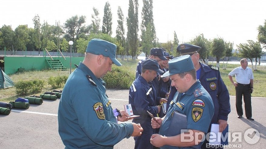 Главная картинка новости: Воронежские спасатели будут помогать бороться с последствиями паводка на Дальнем Востоке