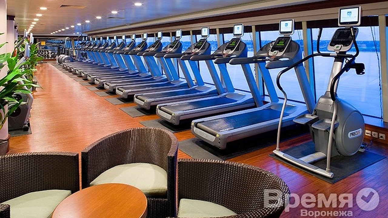 Главная картинка новости: Воронежские малоимущие пока не выстроились в очередь за субсидиями на билеты в фитнес-клубы