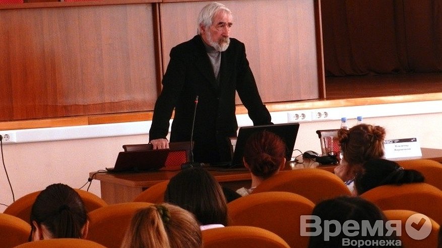 Главная картинка новости: Биолог Владимир Воронецкий на фестивале научного кино: «Российскую науку задушили бумагами и отсутствием финансирования»