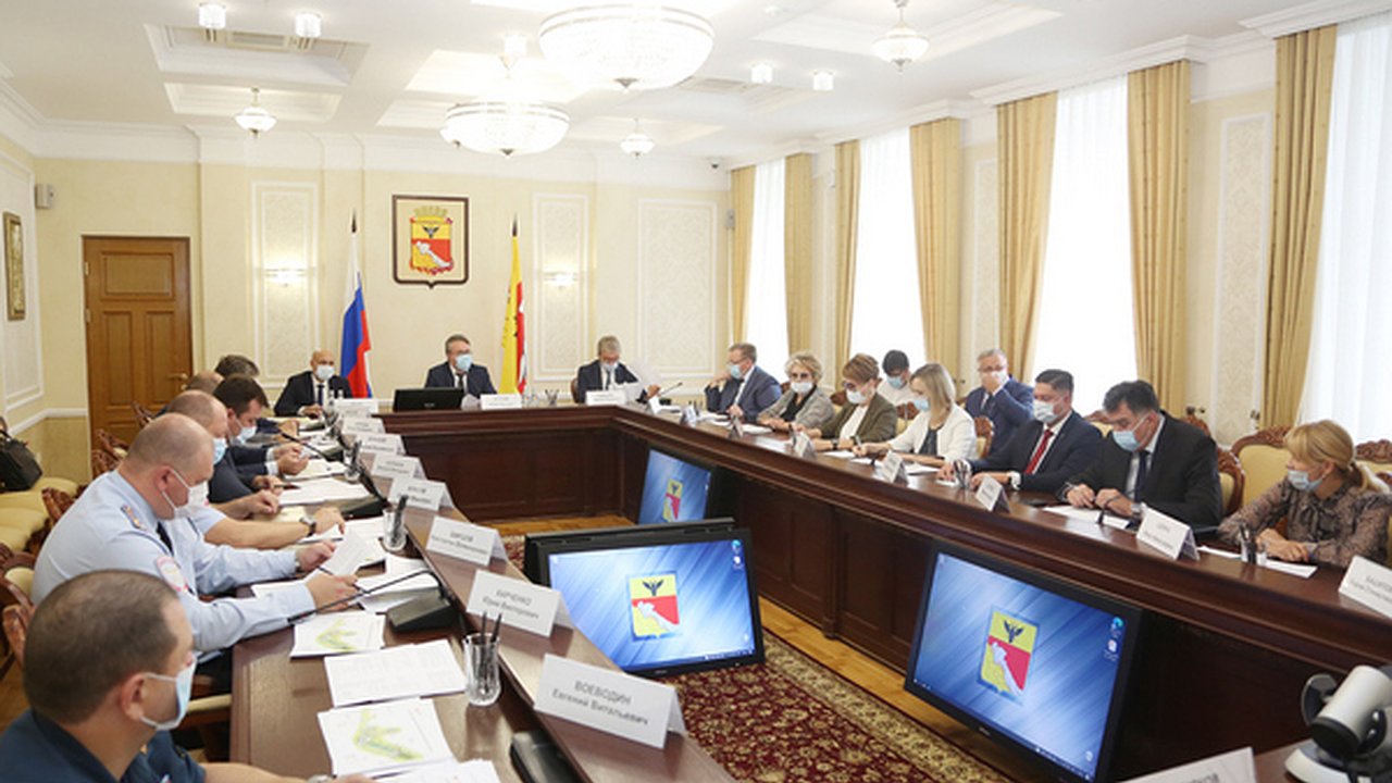 Главная картинка новости: Вадим Кстенин назвал партнерство в сфере образования «очень перспективным» в Воронеже