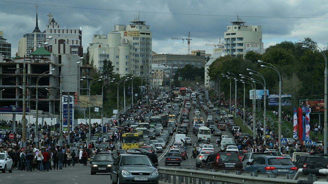 Главная картинка новости: Воронежские дорожники потратили 25,4 млн и заработали 18,8 млн рублей