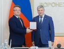 Доход воронежского губернатора падает второй год подряд