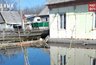 Миниатюра новости: Более 10 лет «утопают» дворы в селе в Воронежской области из-за «полумер»
