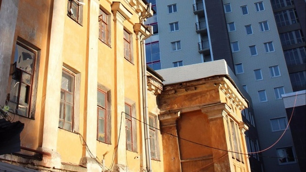 Главная картинка новости: В Воронеже вновь сорвался аукцион на капремонт Дома кантонистов