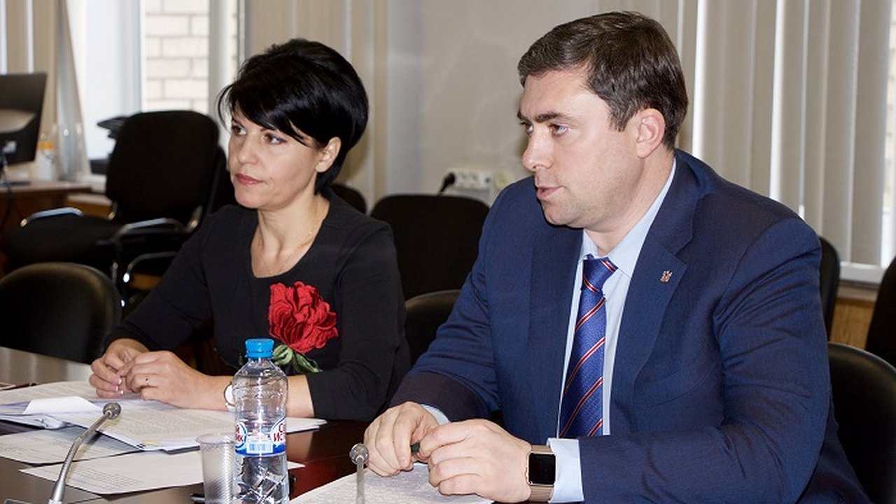 Главная картинка новости: У Воронежа появилась «дорожная карта» для нелегального алкоголя