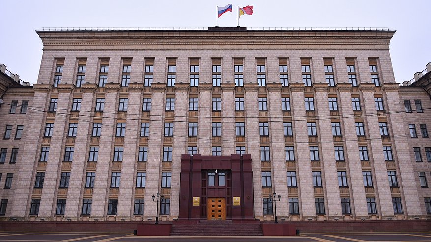 Главная картинка новости: Первую рабочую неделю воронежский губернатор начал с кадровой чистки