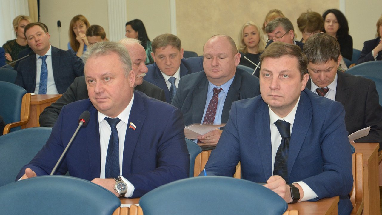 Главная картинка новости: КПРФ оспаривает итоги воронежских выборов на участках Крутских и Черкасова 