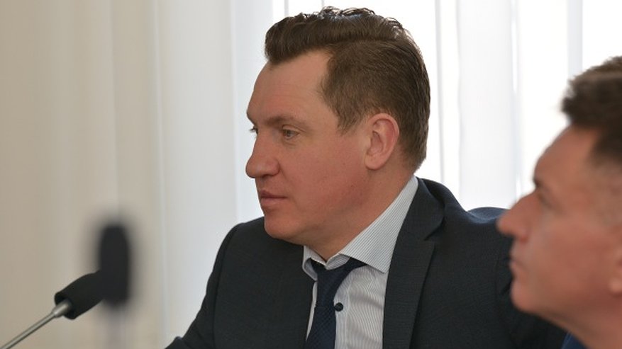 Главная картинка новости: Иск о защите чести и достоинства подан к депутату городской Думы Артему Рымарю