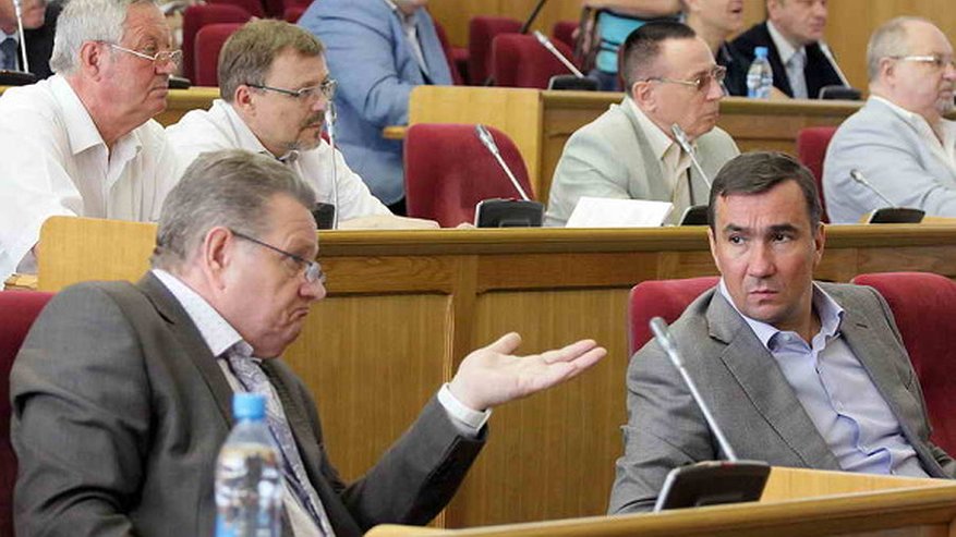 Главная картинка новости: Депутаты Воронежской облдумы не захотели стать «врагами народа»