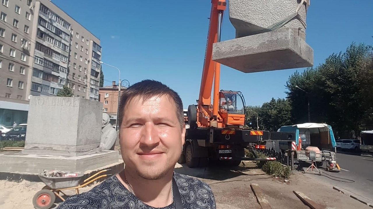 Главная картинка новости: Кандидат в мэры Воронежа Илья Наумов поборолся на аукционе за покупку земли с сыном депутата гордумы