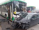 В ДТП с автобусом в Воронеже пострадала 38-летняя пассажирка