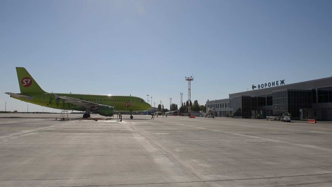 Главная картинка новости: Воронежскому аэропорту продлят взлетно-посадочную полосу