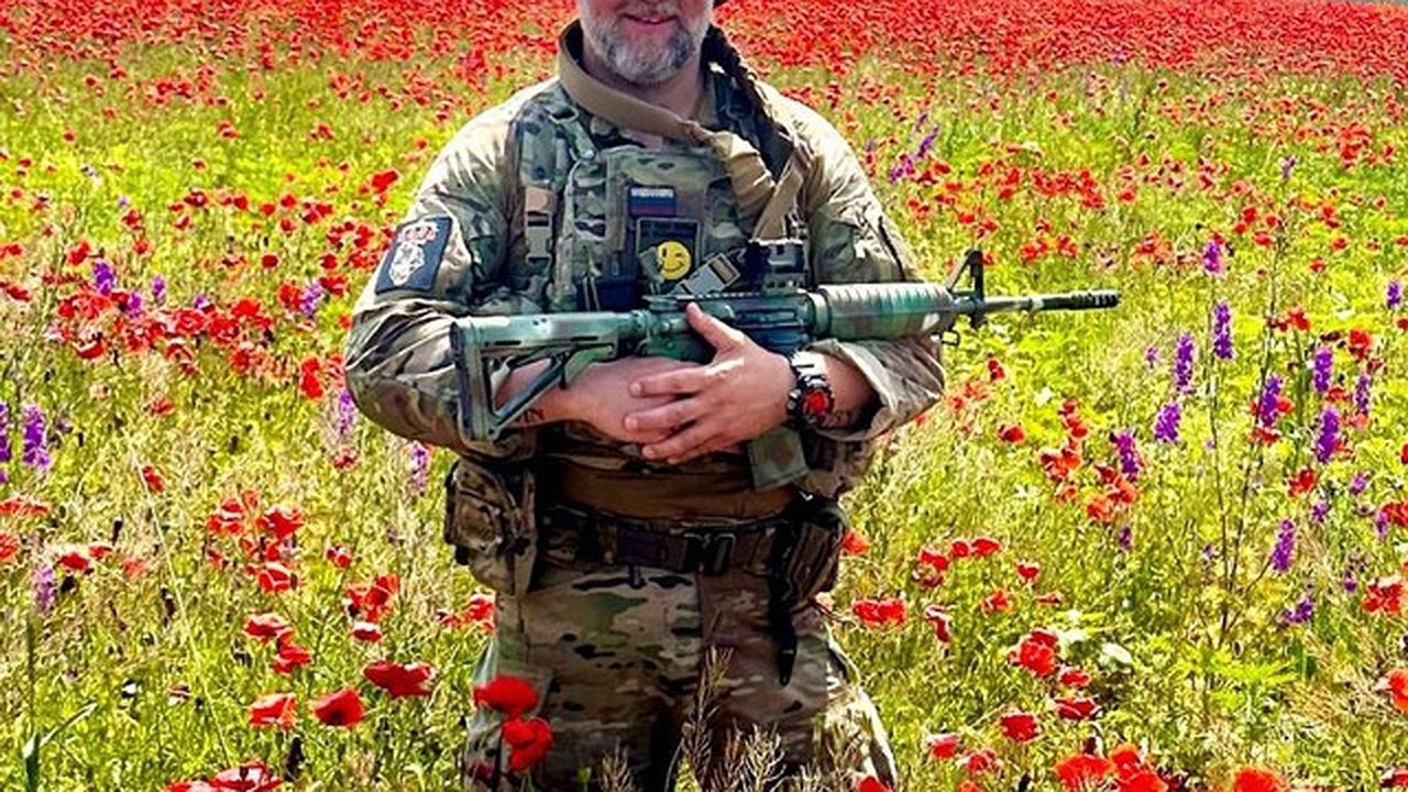 Главная картинка новости: Участник СВО Михаил Гамбург составит конкуренцию депутату Чистякову на выборах в Воронежскую городскую Думу