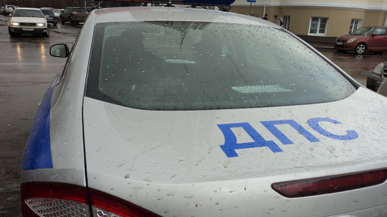 Главная картинка новости: Сотрудник ГИБДД может остановить воронежцев на любом участке дороги 