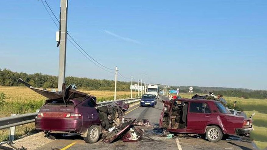Главная картинка новости: 11 человек погибли в ДТП в Воронежской области за прошедшую неделю