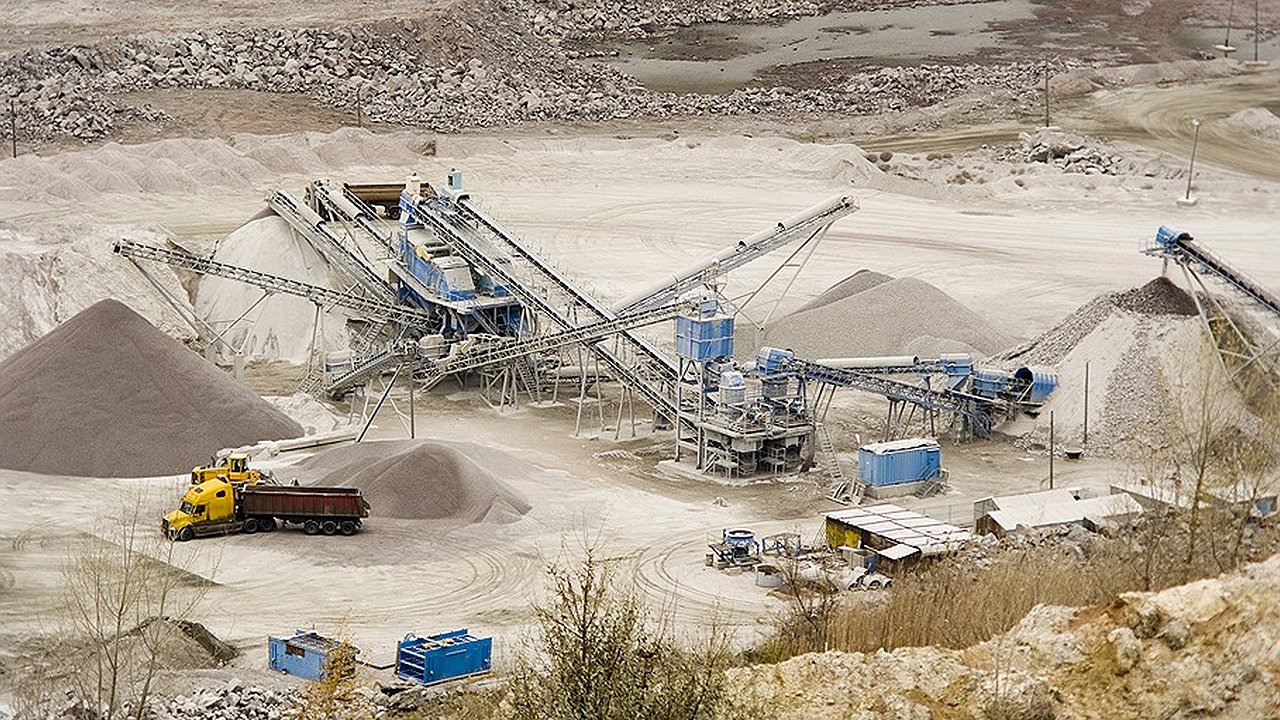 Главная картинка новости: Суд рассмотрит причастность воронежского бизнесмена к потере контроля над офшором ГК «Павловский гранит»