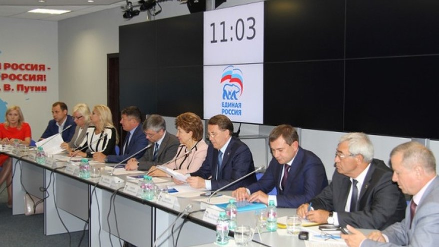 Главная картинка новости: Воронежский губернатор призвал кандидатов-единороссов уйти от популизма 