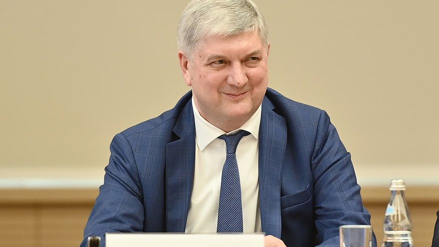 Главная картинка новости: Задержание чиновниц регионального минЖКХ – репутационный удар для воронежского губернатора?