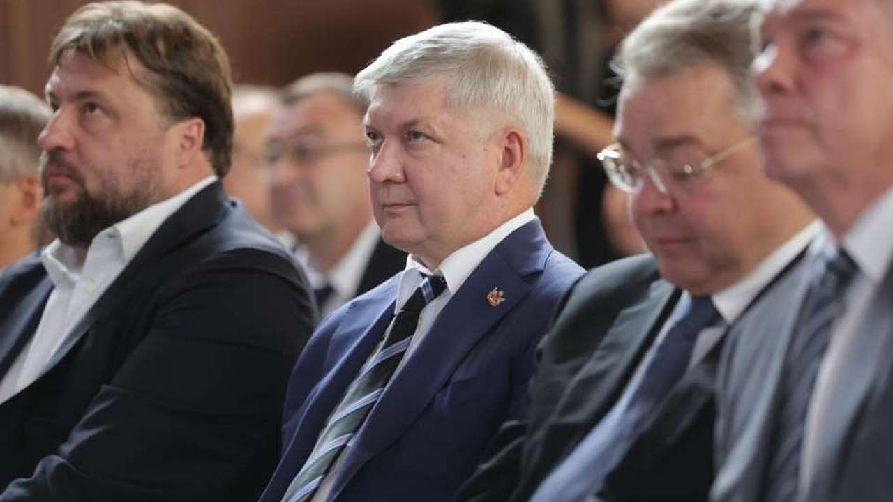 Главная картинка новости: Воронежский губернатор Александр Гусев вошел в топ-5 рейтинга «Медиалогии»