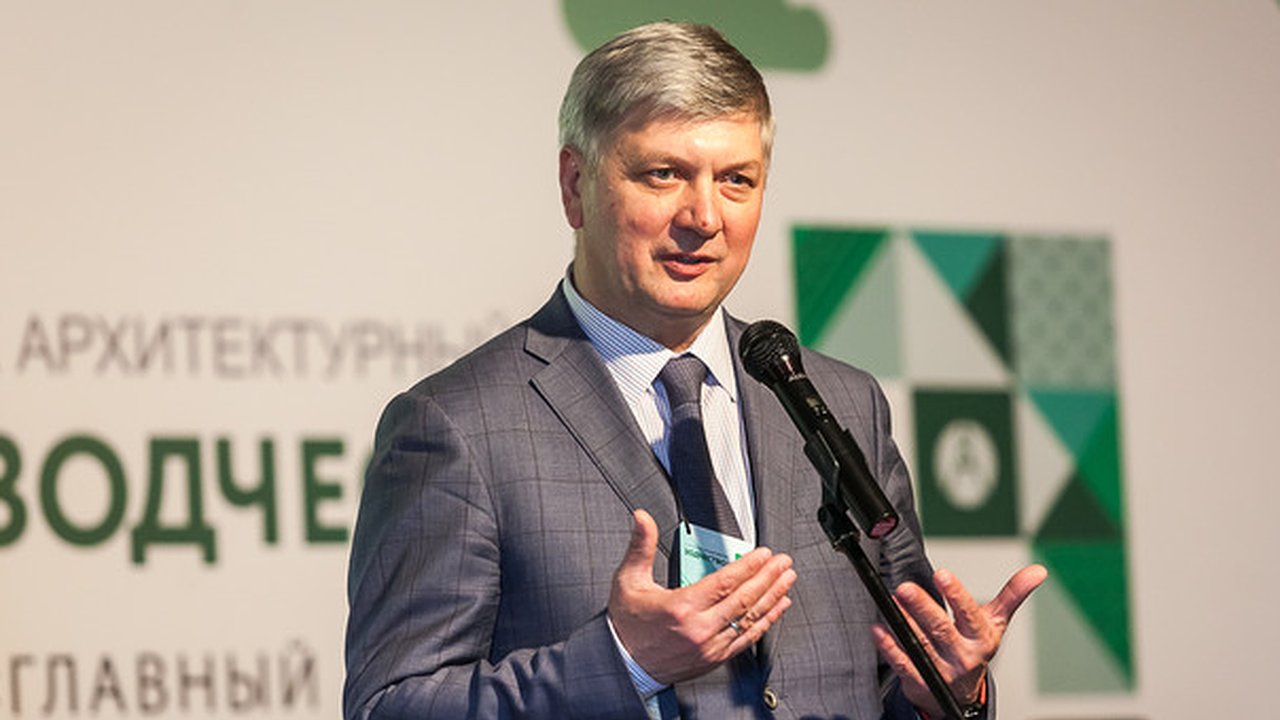Главная картинка новости: Воронежский мэр завершил архитектурно-строительную реформу