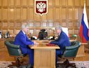 Утром в куплете, вечером в кабинете: воронежский глава региона наградил своего оппонента по дебатам