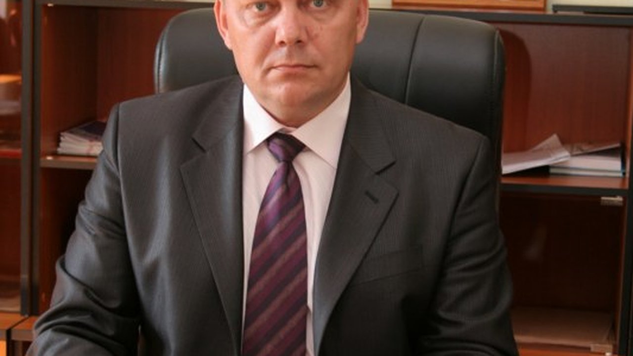 Главная картинка новости: В Воронежской области глава Острогожского района решил баллотироваться на новый срок