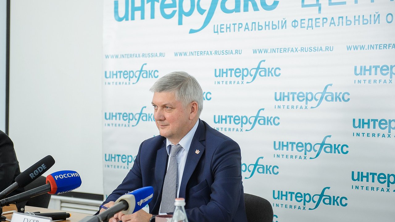 Главная картинка новости: Губернатор намерен лучше слышать сигналы о проблемах воронежцев