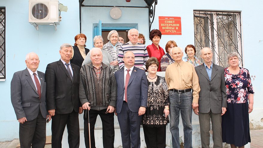 Главная картинка новости: Депутат Госдумы помог доставить в Воронеж Благодатный огонь