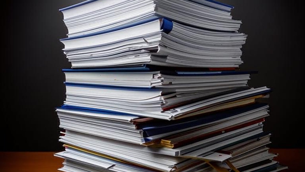 Главная картинка новости: Жильцы более 500 домов в Воронеже усомнились в законности работы своих управляющих компаний