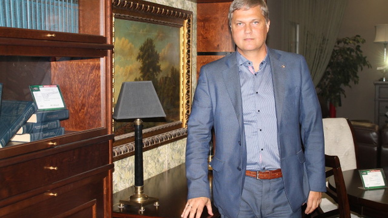 Главная картинка новости: Владимир Лисовский: «В конце 90-х у воронежцев появился спрос на хорошие вещи»