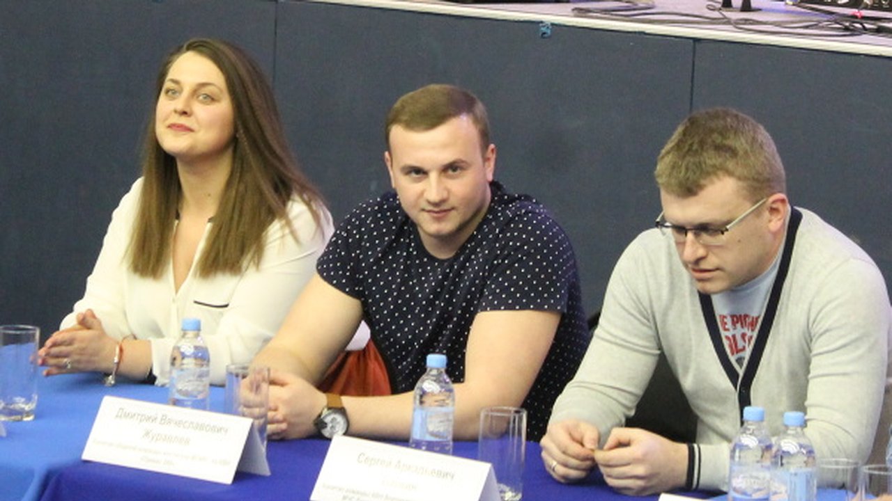 Главная картинка новости: Воронежские КВН-щики в погонах рассказали, как репетируют по скайпу