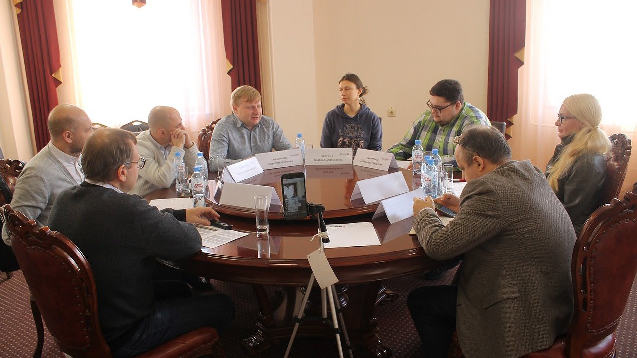 Главная картинка новости: Эксперты в Воронеже: «Послание задало тренд всему политическому сезону»