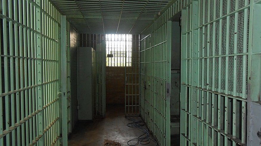 Главная картинка новости: В Воронеже обвиняемый в попытке мошенничества адвокат остался в СИЗО