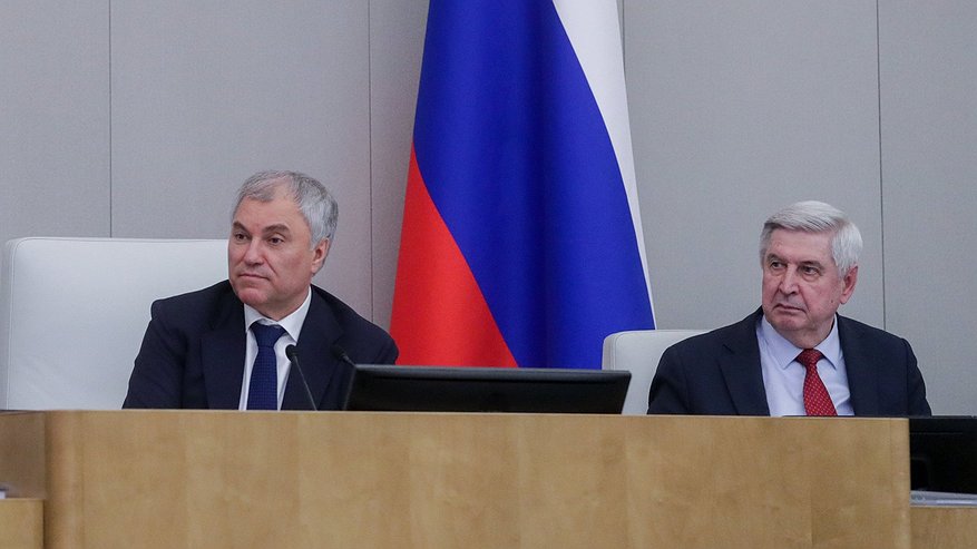 Главная картинка новости: Депутаты Госдумы сдали декларации о доходах
