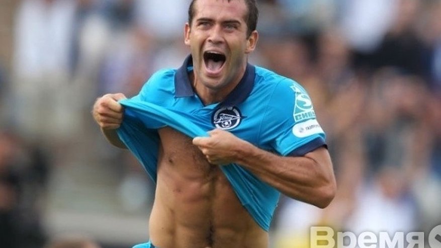 Главная картинка новости: Футболист Александр Кержаков приехал в Воронеж