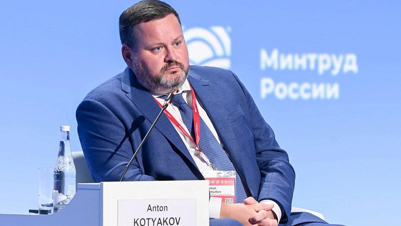 Главная картинка новости: Министр труда и соцзащиты РФ Антон Котяков приехал с визитом в Воронежскую область