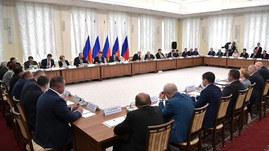 Главная картинка новости: Владимир Путин включил воронежского мэра в Совет по развитию местного самоуправления