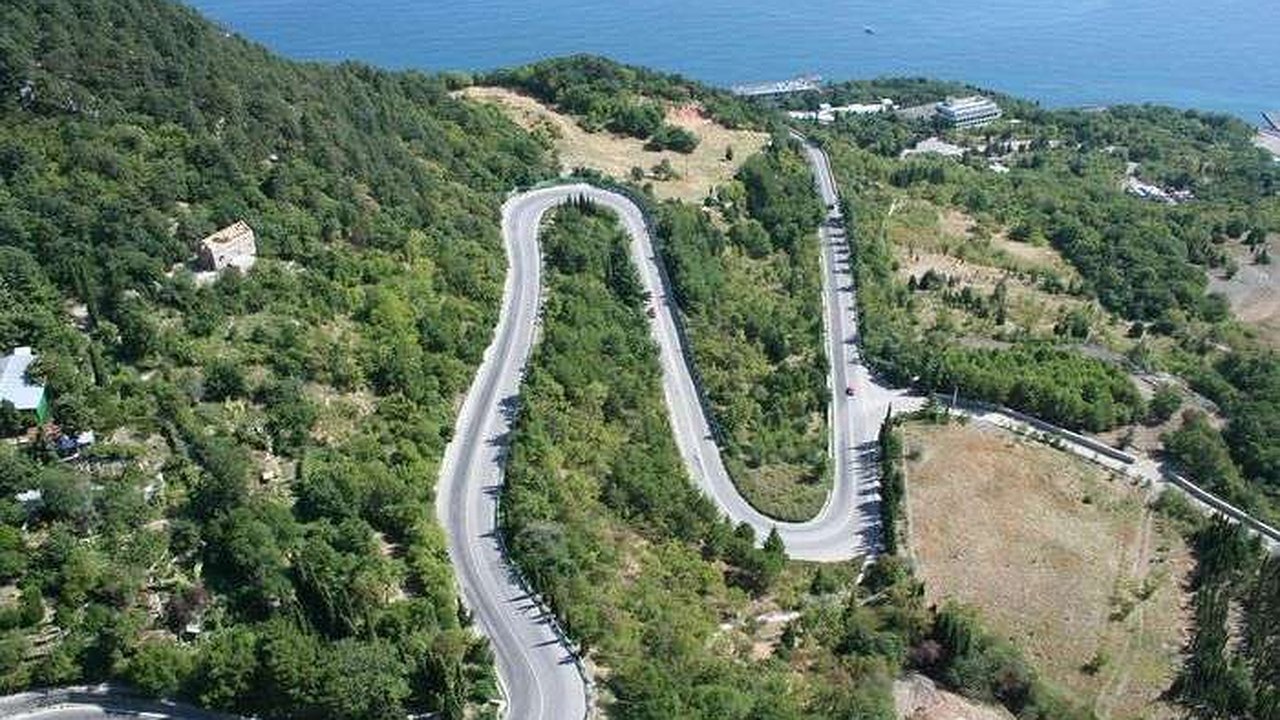 Главная картинка новости: Крымчане просят денег у воронежского губернатора