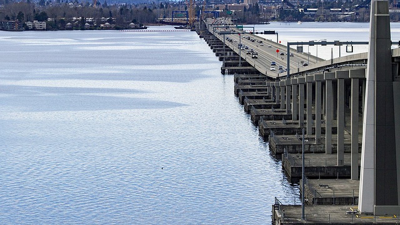 Главная картинка новости: В селе под Воронежем сконструируют мост над р. Дон за 81,7 млн рублей