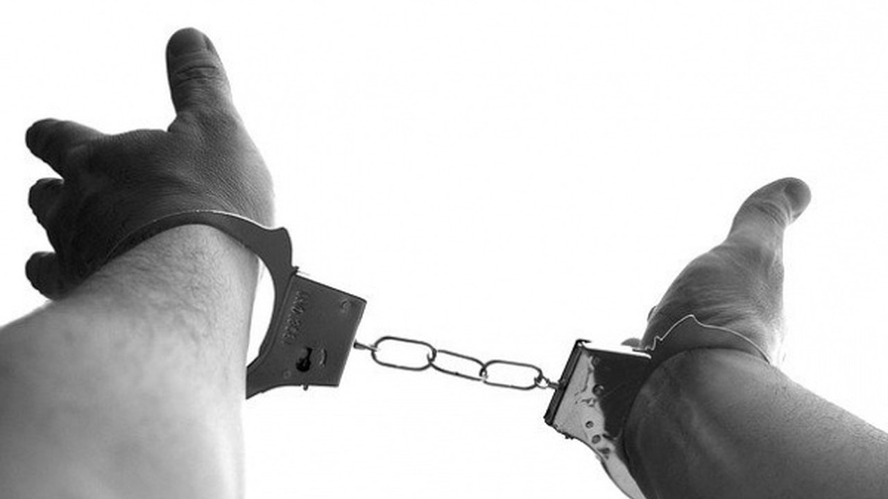 Главная картинка новости: В Воронеже руководителя ЧОП подозревают в мошенничестве на 300 тыс. рублей