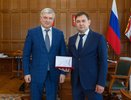 Губернатор Александр Гусев наградил Владимира Нетёсова знаком отличия «За заслуги перед Воронежской областью»