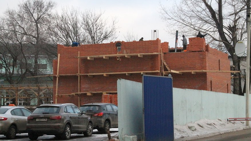 Главная картинка новости: Воронежские суды узаконивают самовольно построенные жилые дома