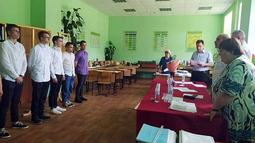 Главная картинка новости: ООО «Ника-Петротэк» пожертвовало на ремонт Семилукского политехнического колледжа 100 тыс. рублей